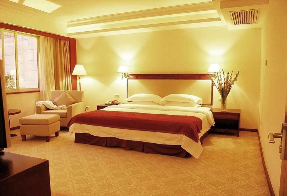 Dolton Resort Tongshenghu Чанша Экстерьер фото